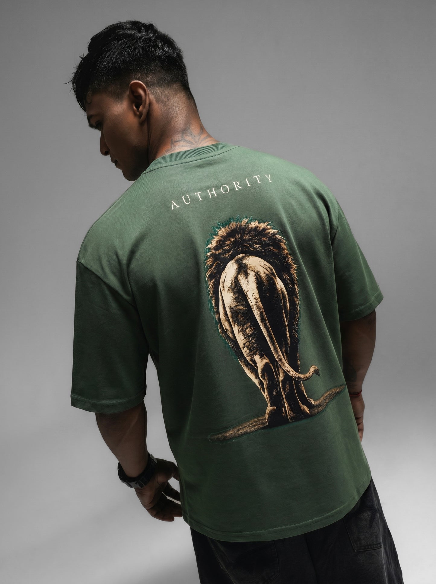 AUTHORITY / Oversized Tee